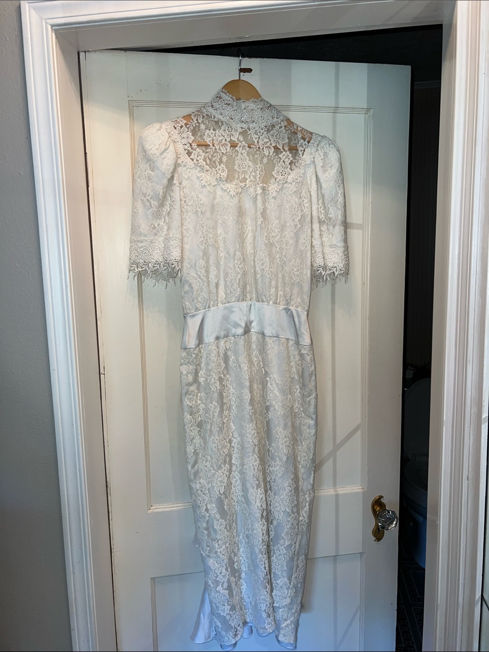 80s Vintage Jessica McClintock dropped waist lace dress high neck